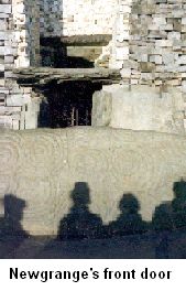 picture of newgrange tomb